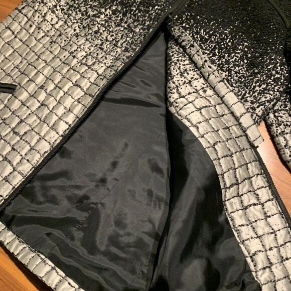 Claude Patrick Paris jacket, EUC, black and silver, fitted, fully lined - Picture 13 of 16